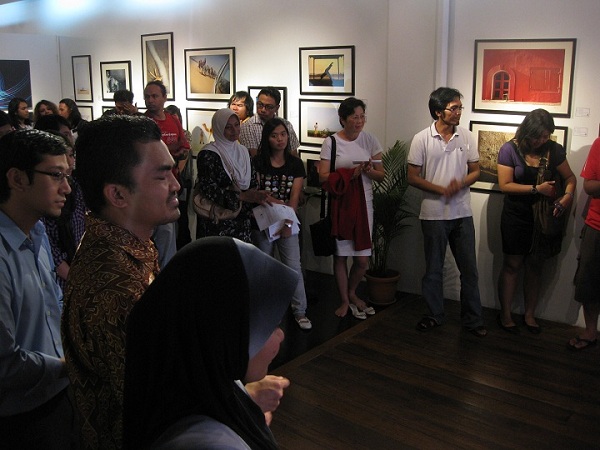Guests at "Being There" Photo Exhibition in Pelita Hati Gallery